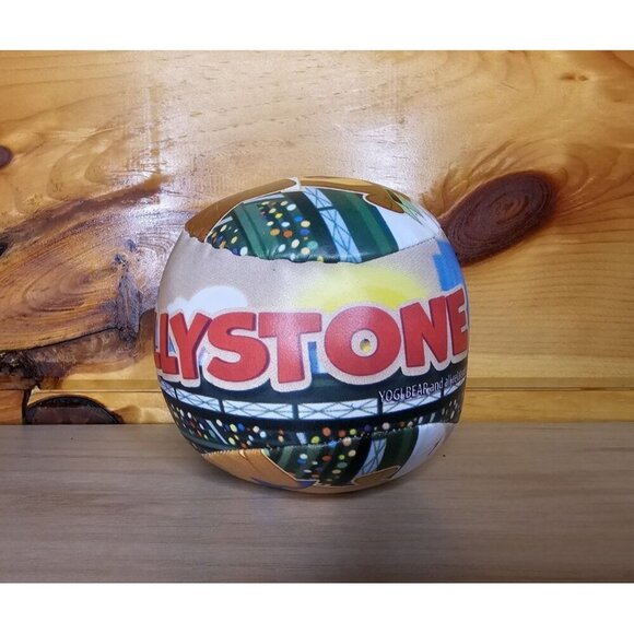 Jellystone Park Squishy Ball 4in Yogi,Boo-Boo,Cindy,Ranger Smith - Picture 5 of 9